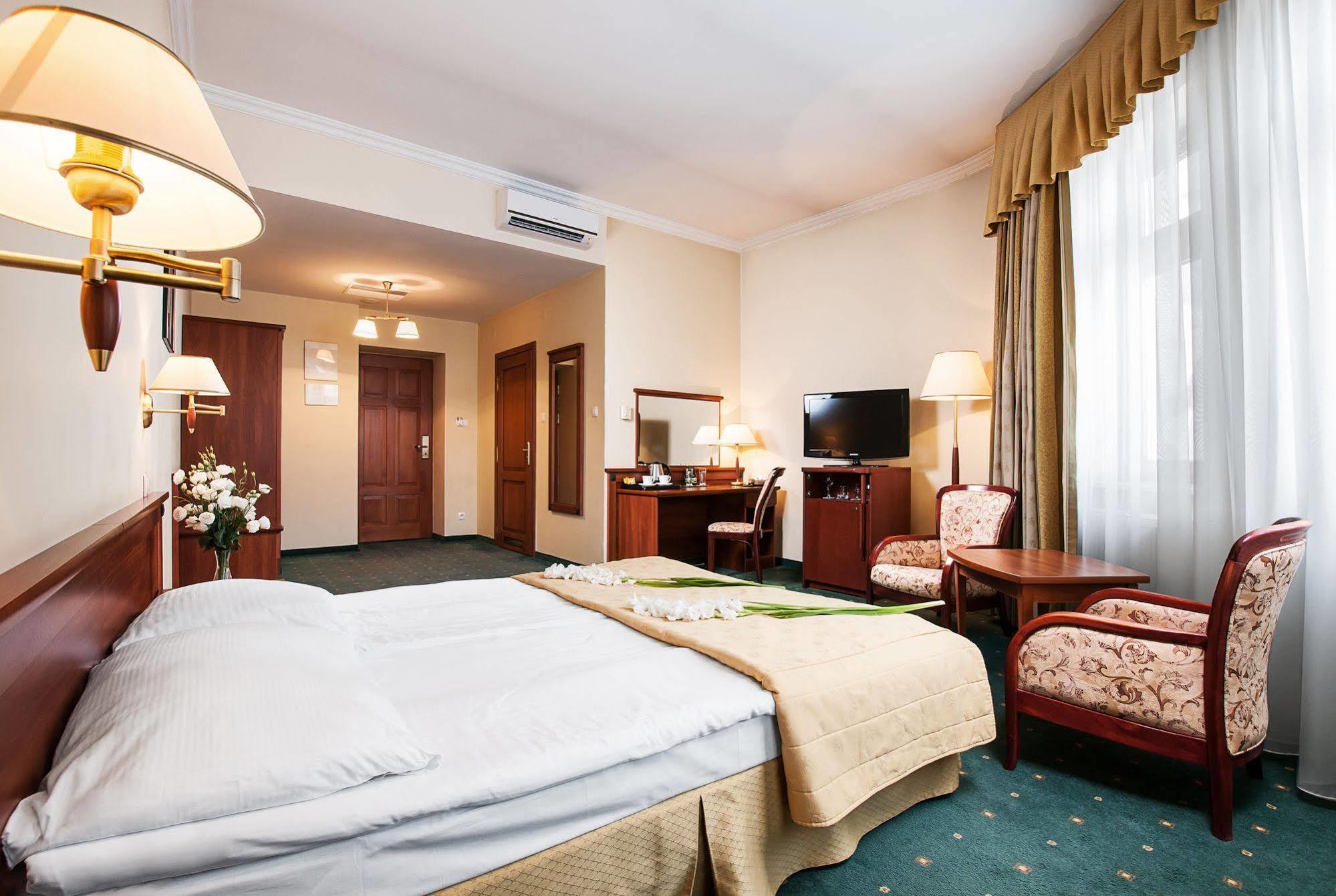 Hotel Palace Europa Lublin Luaran gambar