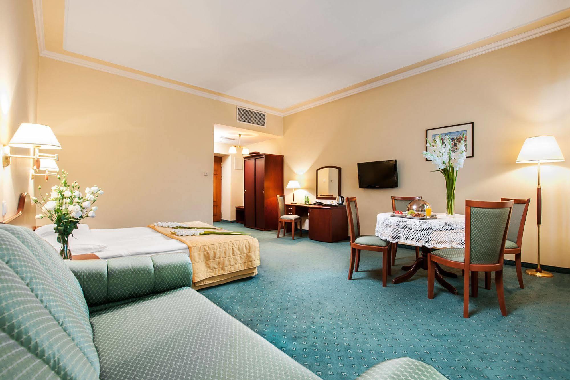 Hotel Palace Europa Lublin Luaran gambar